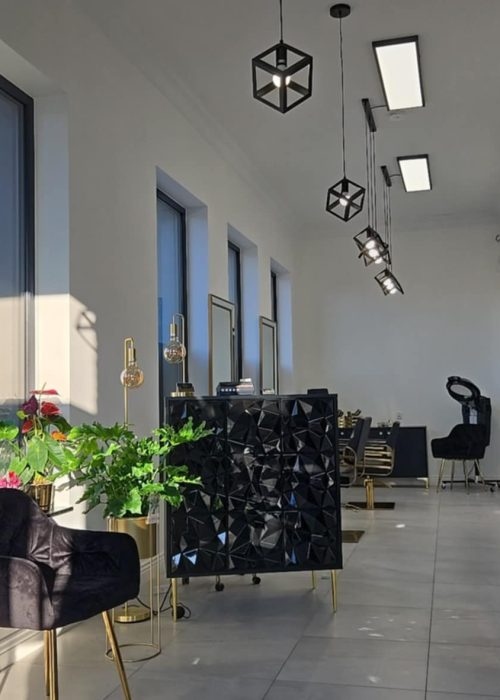 zdjecia salonu wiosna3.png